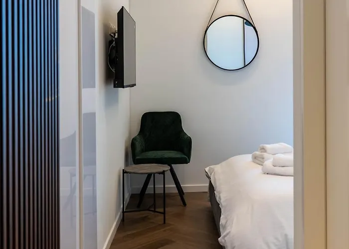 Day 3 Bedroom 公寓 *