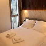 Day 3 Bedroom 아파트 니코시아