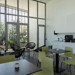 Day 3 Bedroom 아파트 *