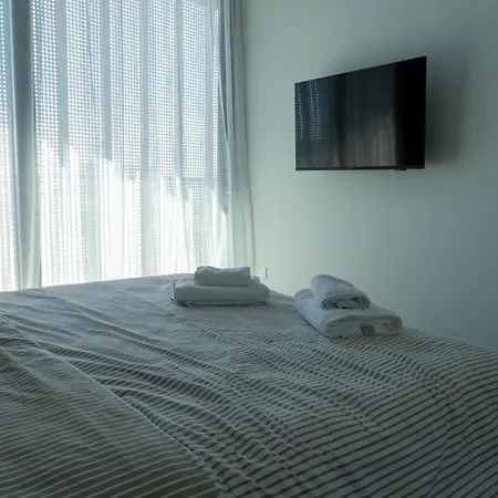 Apartment Day 3 Bedroom *