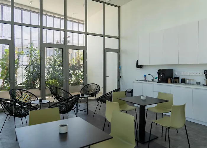 Day 3 Bedroom Appartement *